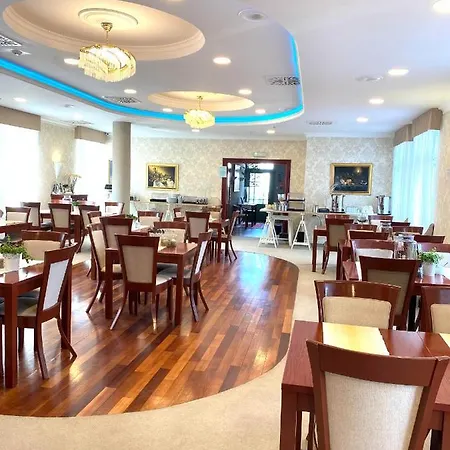 来福尔酒店